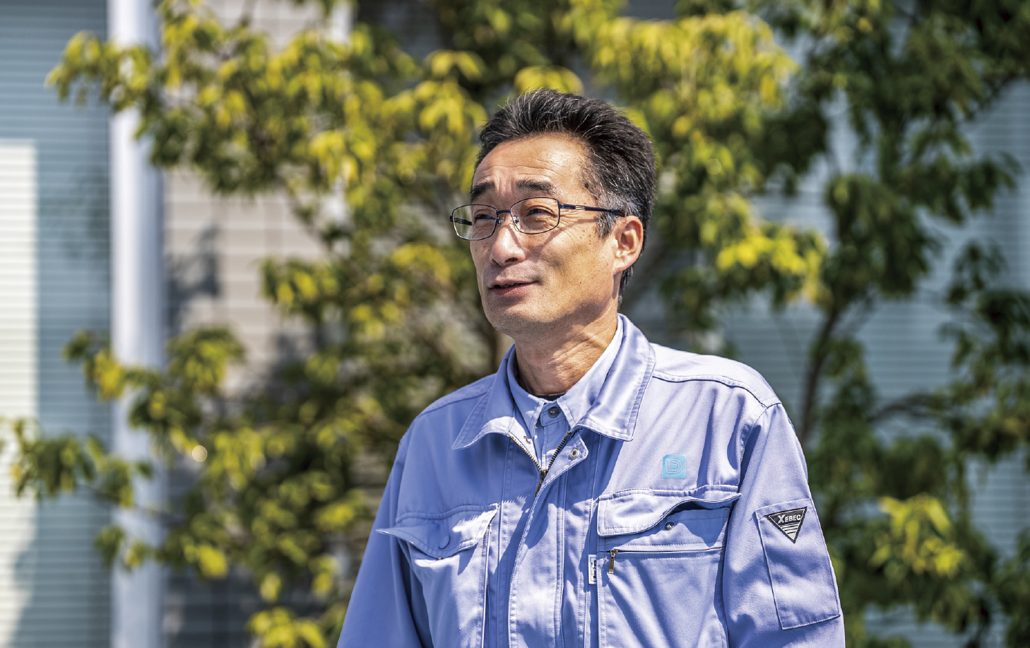 スタッフ紹介 職人経験を活かして、 現場をつなぐ。