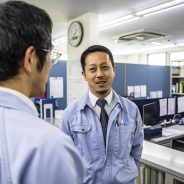 社内の雰囲気をのぞき見！ 事務所内の仕事の様子
